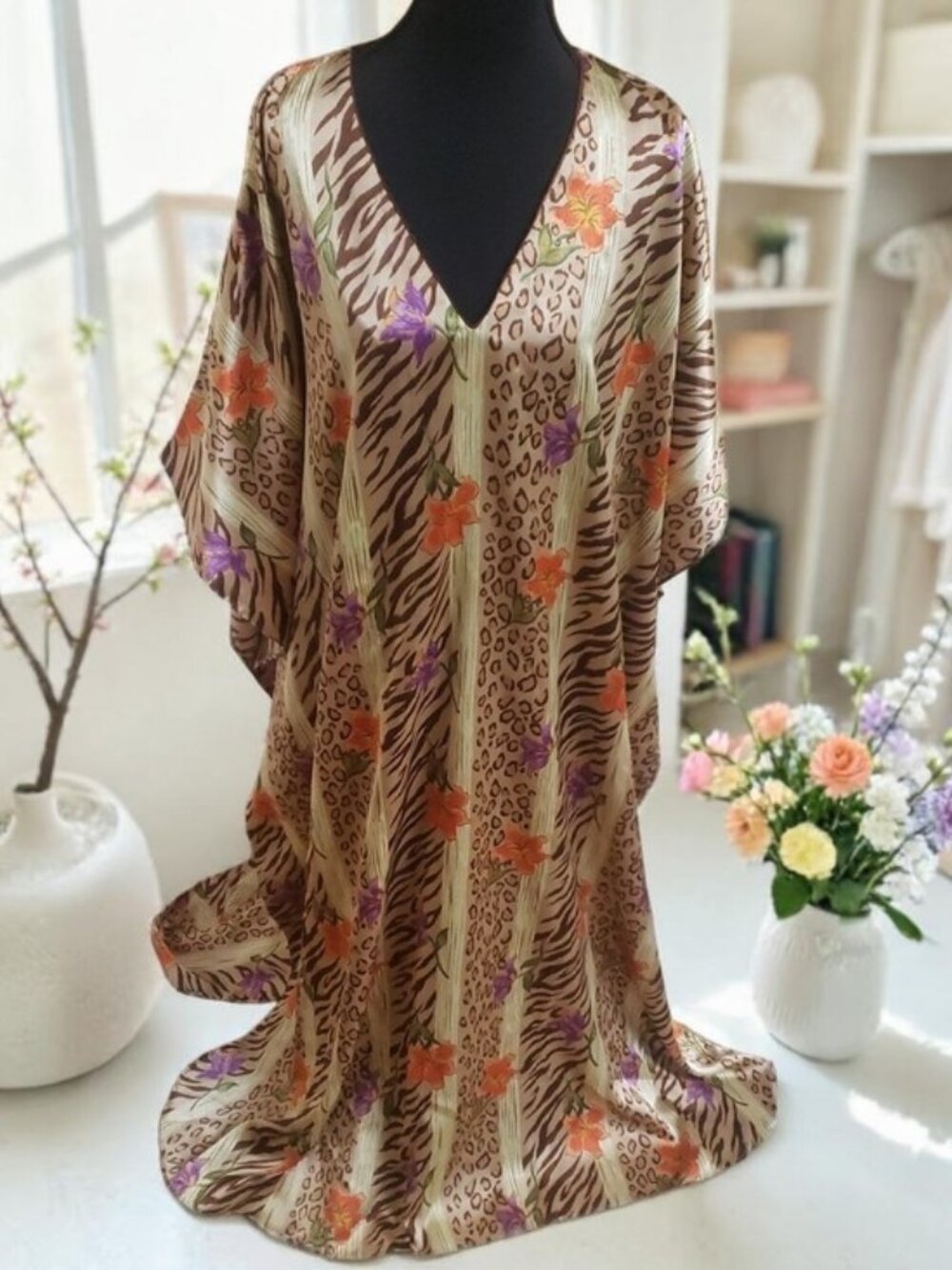 Winlar Mixed Floral Pattern Caftan/MuMu  ✨One Size✨